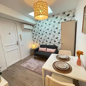 Appartement Renting - Fersen - 2 Vieil - Ac - Safranier - Big Terrace, Antibes
